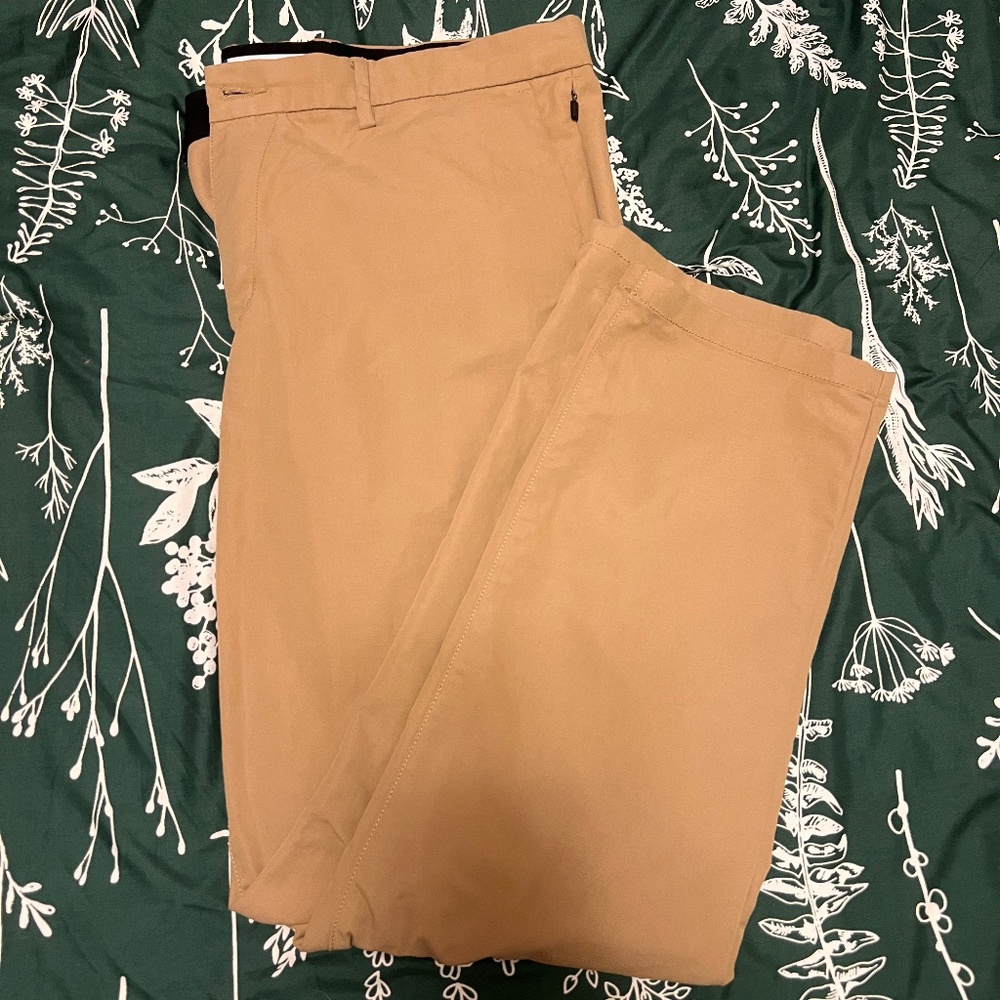 Old Navy 38x30 NW Khaki Slim Ultimate Tech Built-In Flex Chino Pants for Men